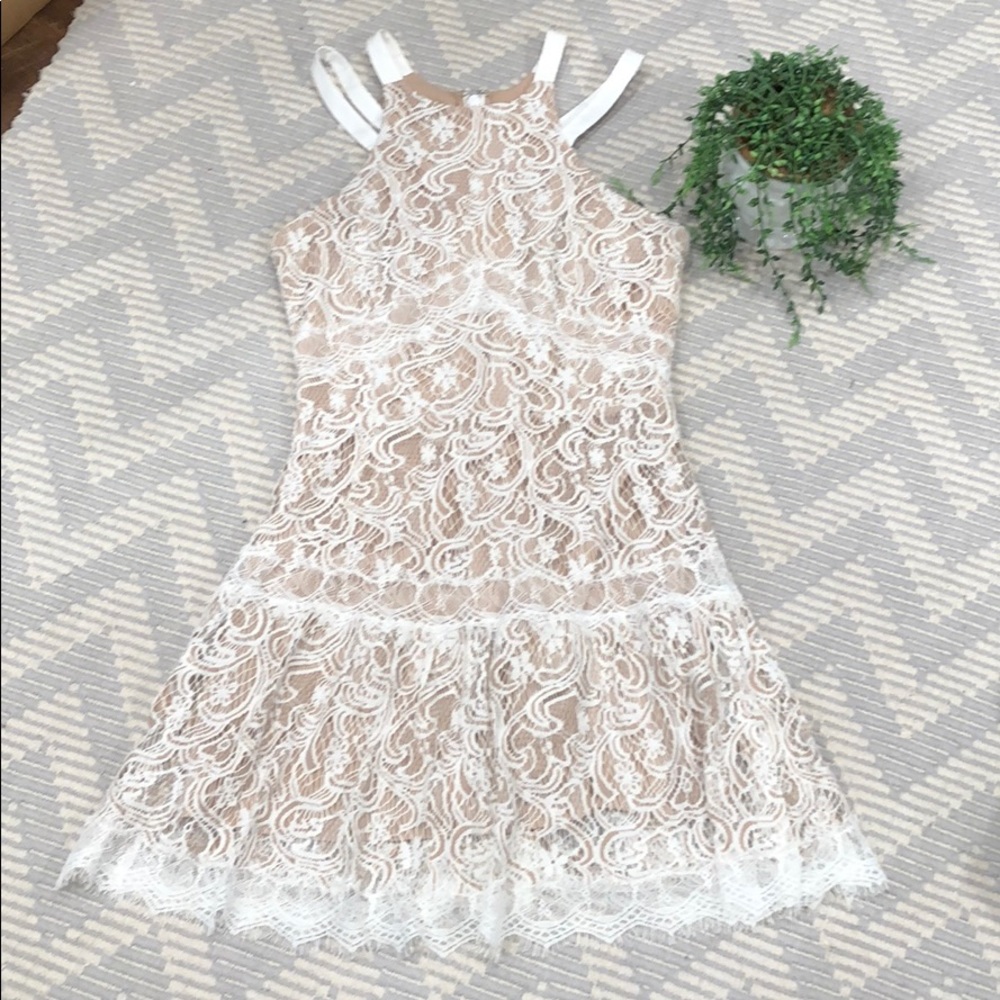 Dress - Picture 3 of 3